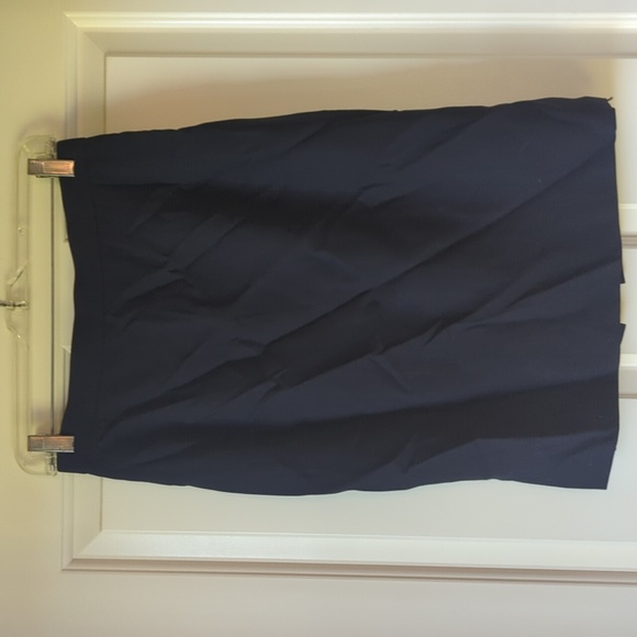 Classiques Entier Blazer and Skirt Set - Picture 10 of 14